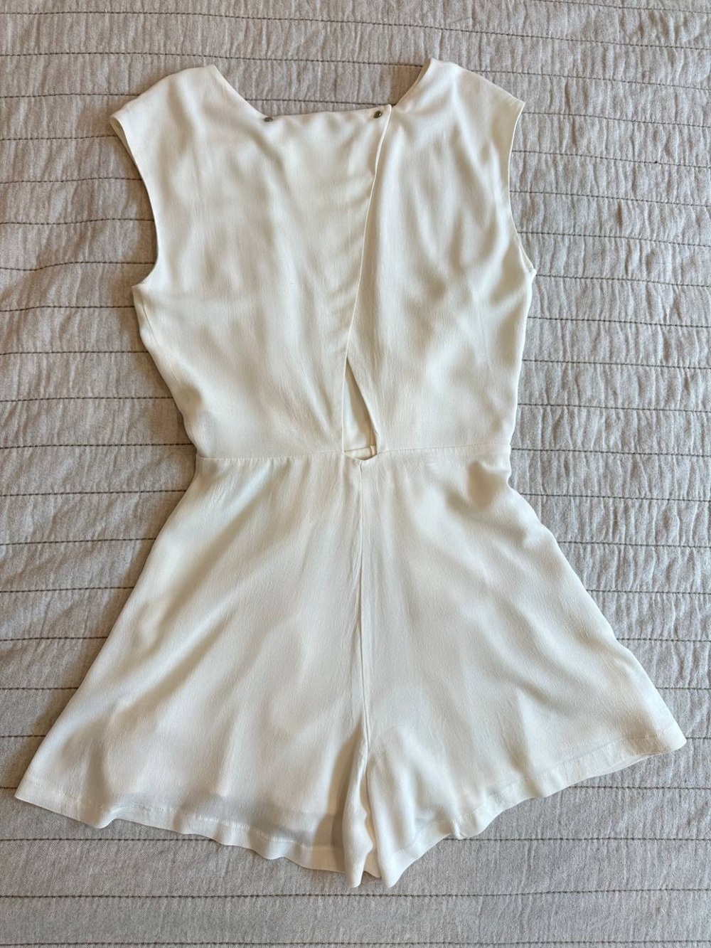 Zara Cream Sleeveless Tie-Front Romper - Picture 4 of 6
